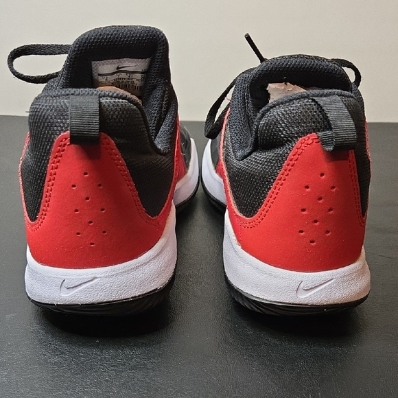 Nike Fly By Low - Picture 3 of 11